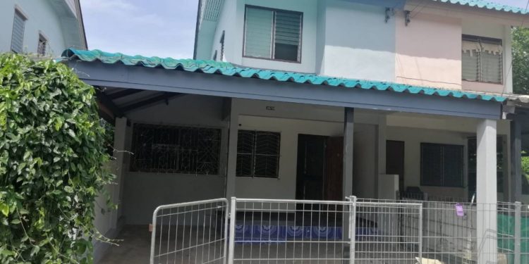 ขายบ้านเอื้ออาทรลำพูน (ป่าสัก) 650,000 บ.