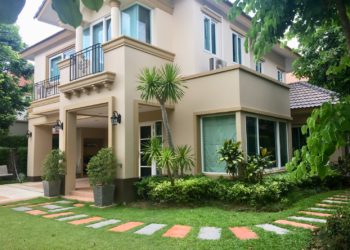 ขายบ้านเดี่ยว (หลังใหญ่) 2 ชั้น โครงการ ลัดดารมย์ อิลิแกนซ์ เชียงใหม่ 10.7 ล.